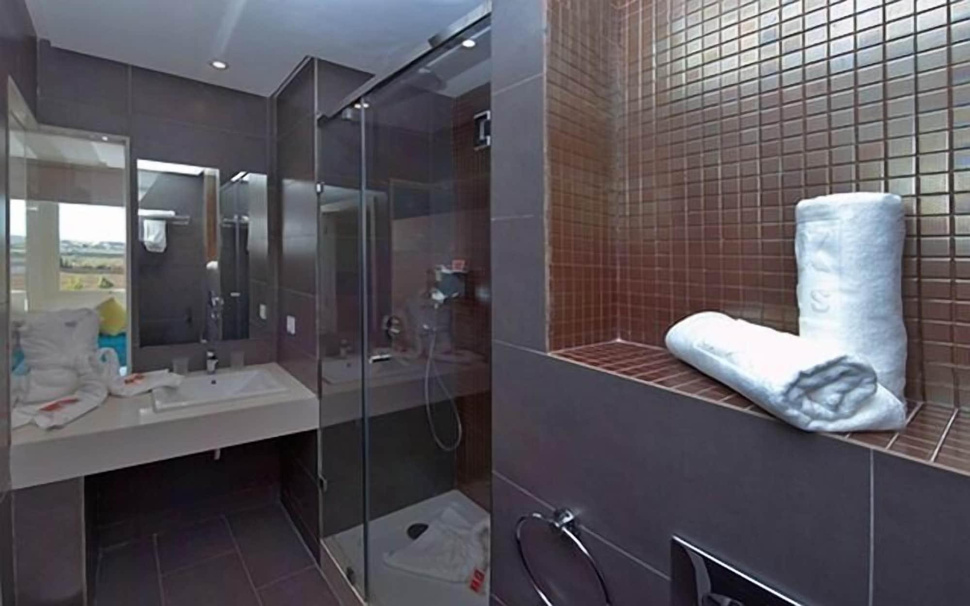 Relax Hotel Oujda Luaran gambar