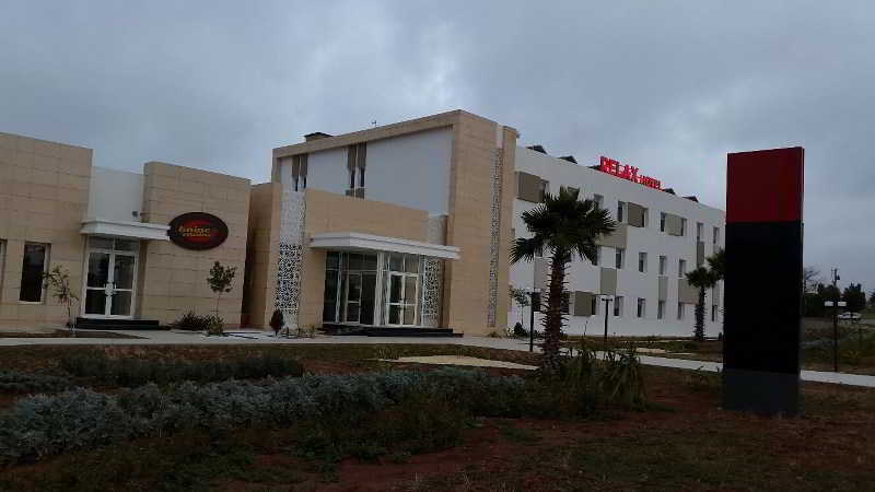 Relax Hotel Oujda Luaran gambar