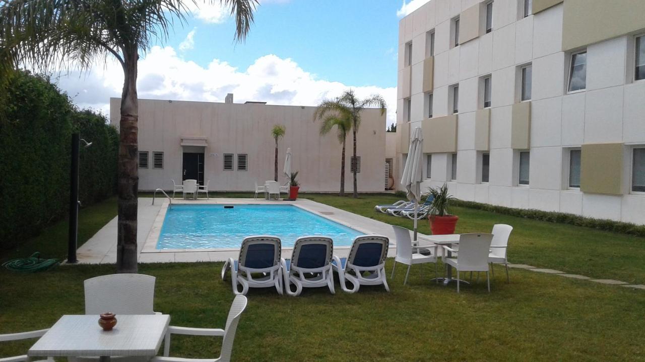 Relax Hotel Oujda Luaran gambar